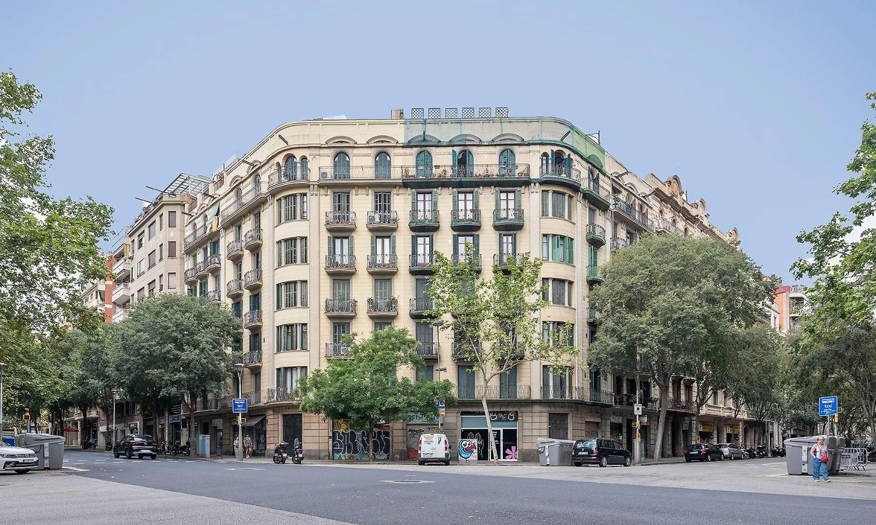 Alcam Entenza Barcelona 0*,  Spain